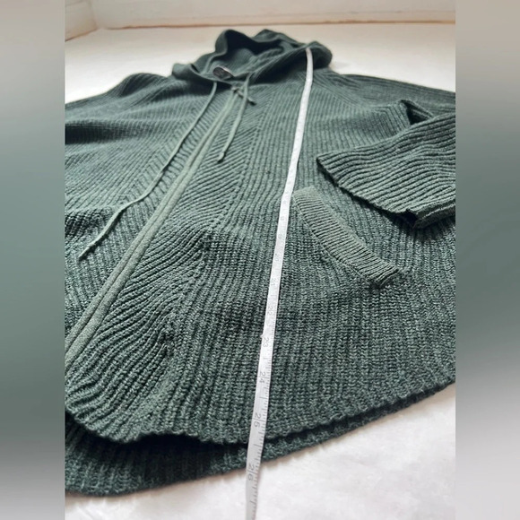 Wrap London Forest Green Ribbed Cardigan - Picture 4 of 7